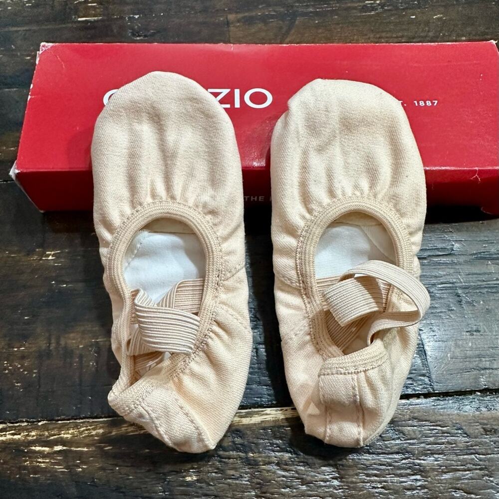 Capezio Light Tan Ballet Slippers Size 11M (T4013)